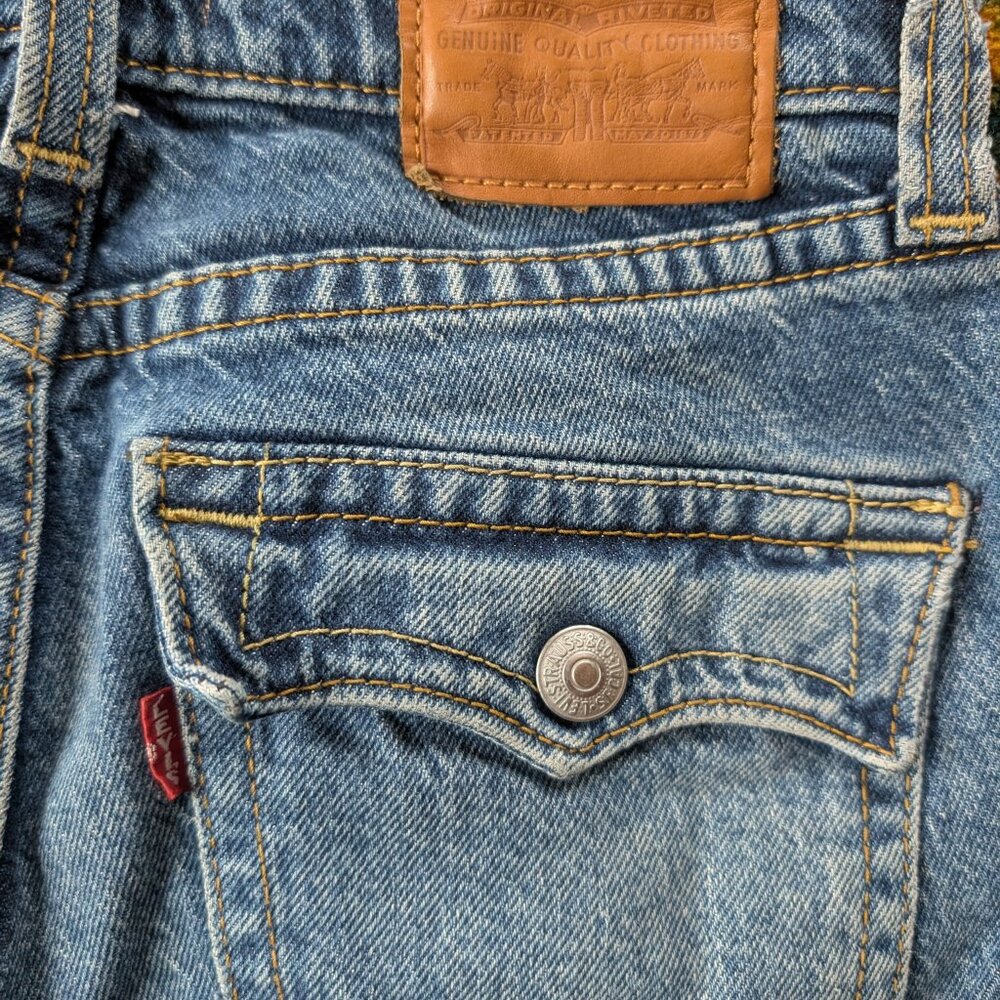 Levi's Y2K Style Blue Jeans Button Pockets Super Low Rise Bella Swan S 25 26 - Picture 9 of 13